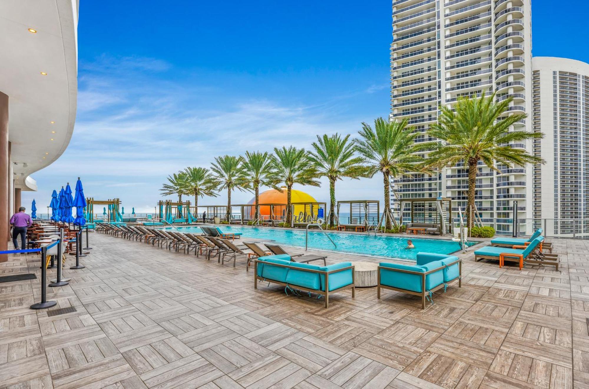 Wake Up To The Sound Of Waves In A Stylish Condo In A Luxury Resort Hollywood Exterior photo