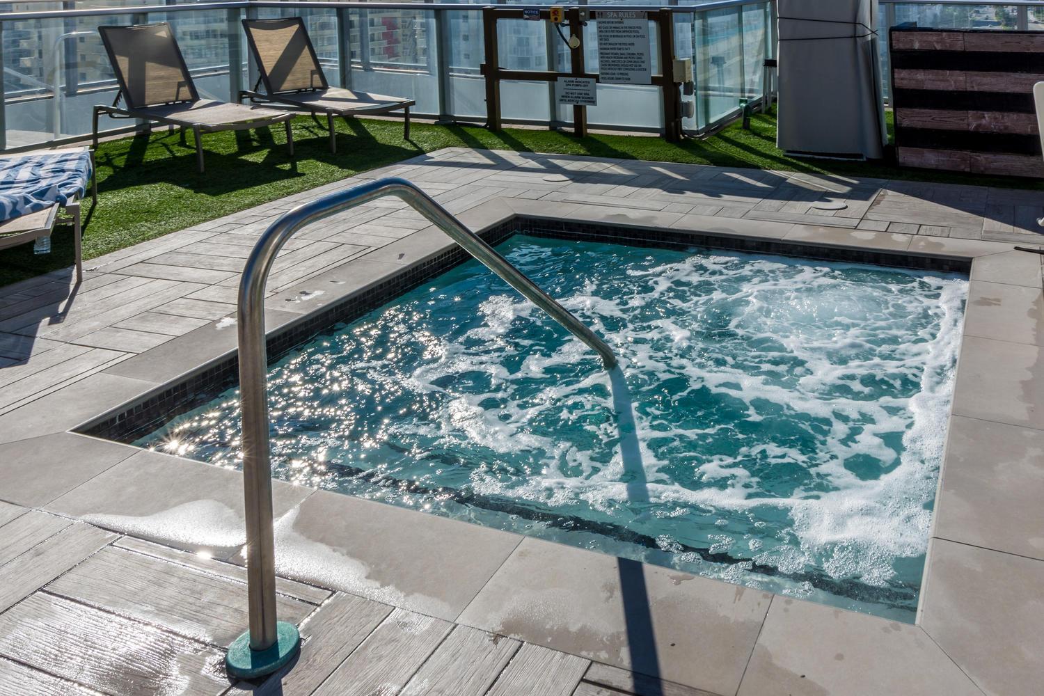 Wake Up To The Sound Of Waves In A Stylish Condo In A Luxury Resort Hollywood Exterior photo